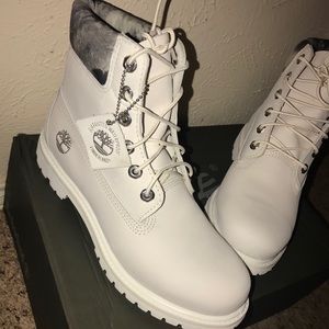 Size 9 White Timberland Boots
